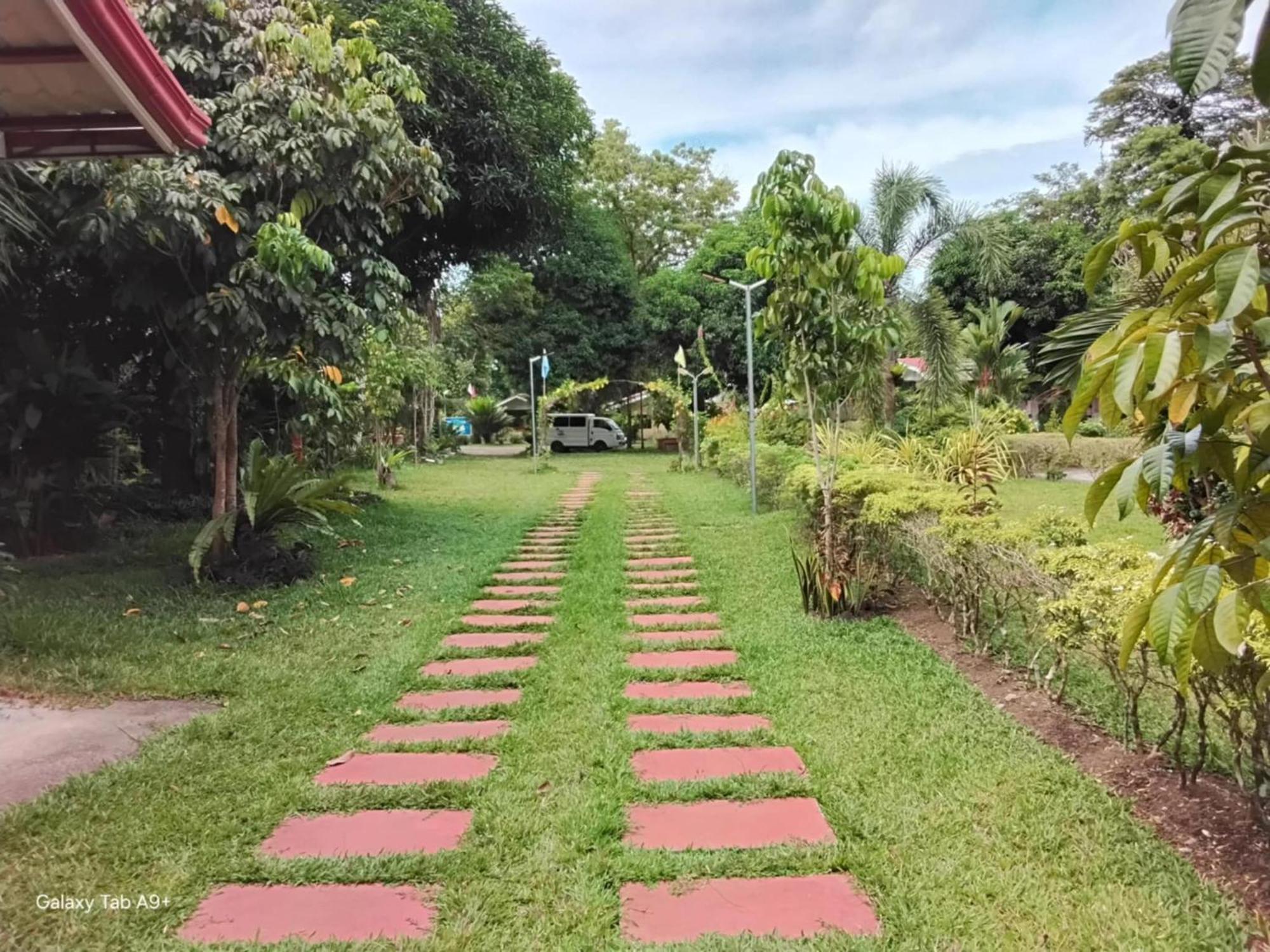 Camiguin Lanzones Resort Mambajao Luaran gambar