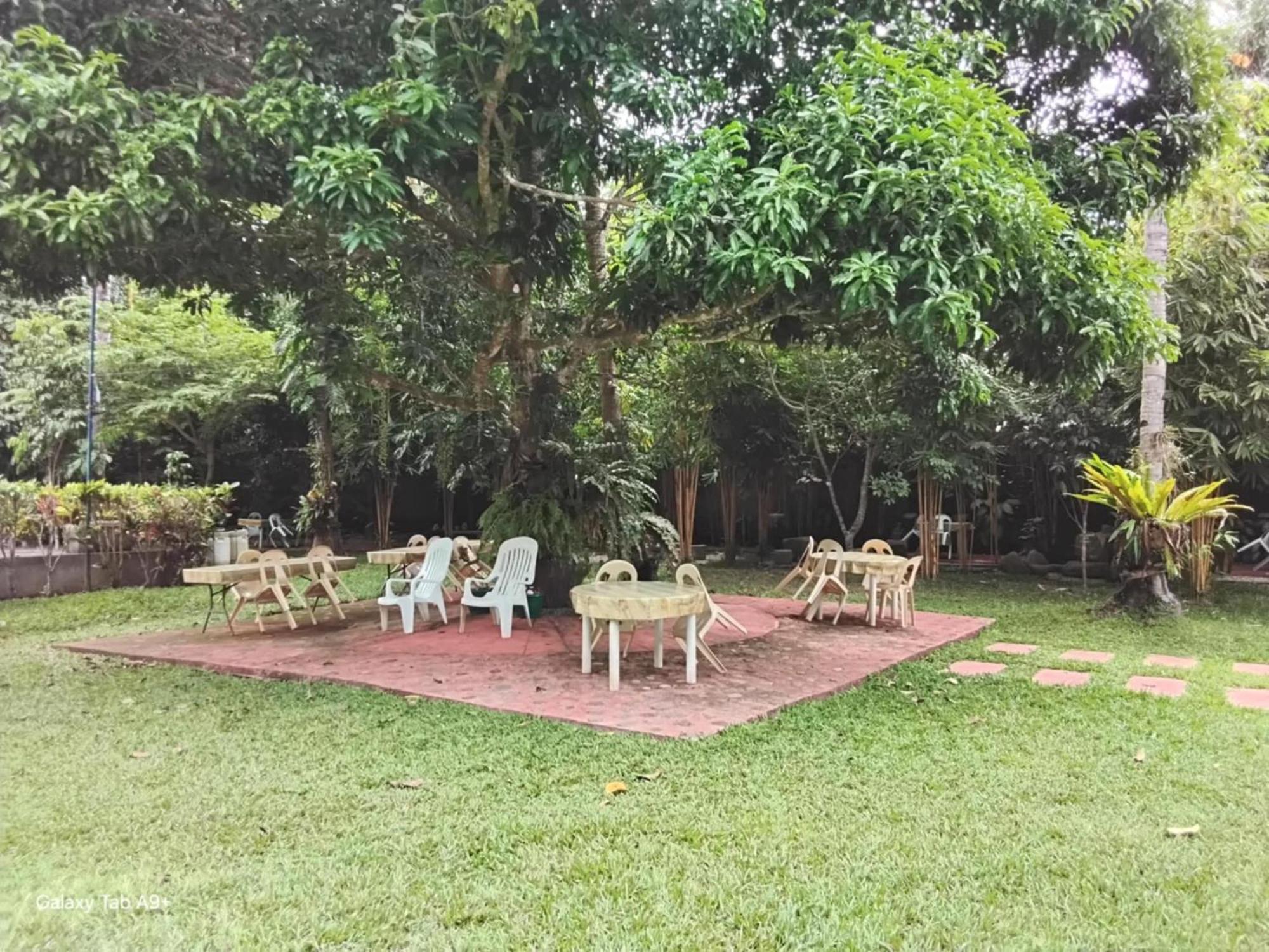 Camiguin Lanzones Resort Mambajao Luaran gambar